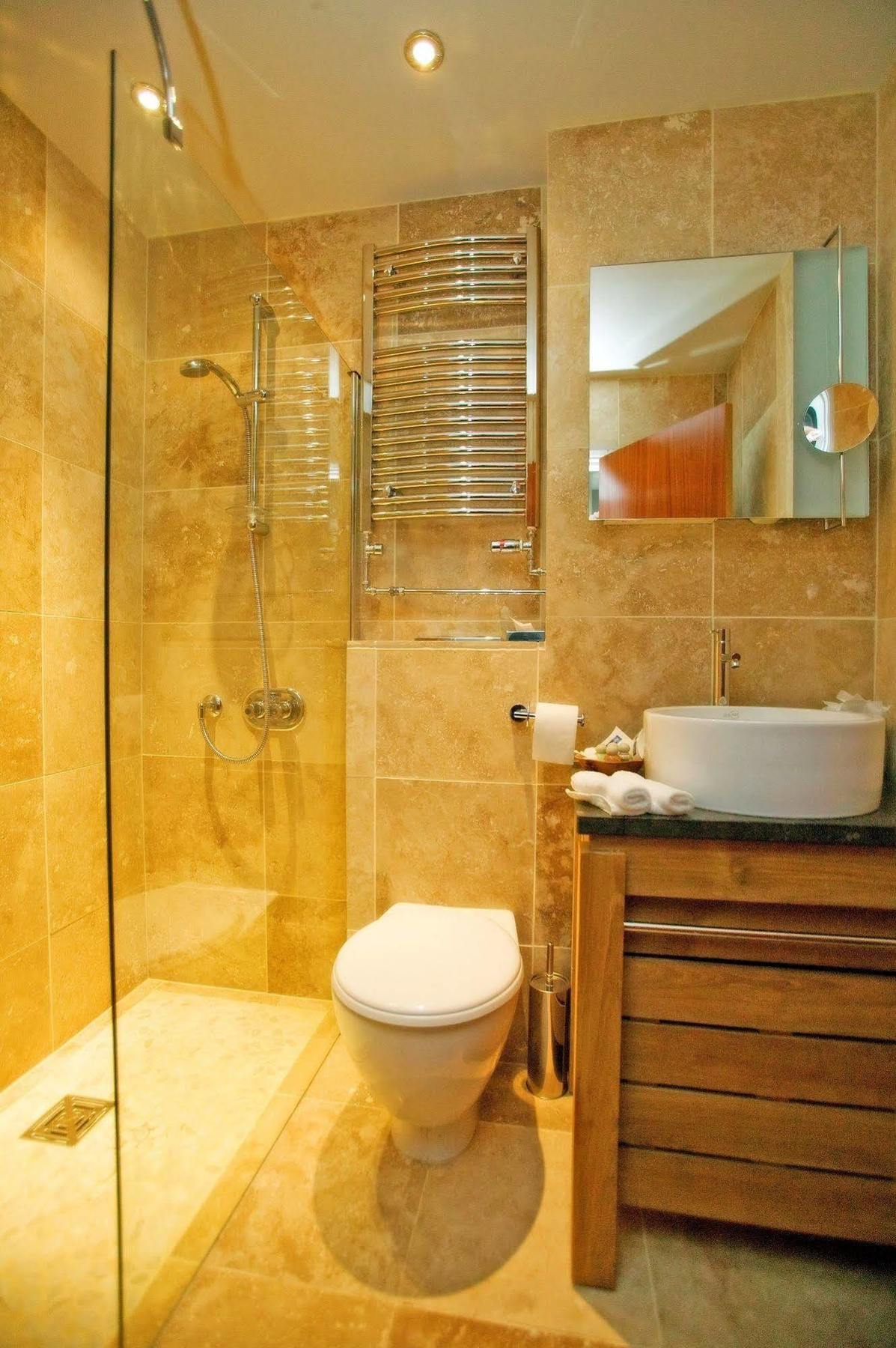 Cobo Bay Hotel Castel Room photo