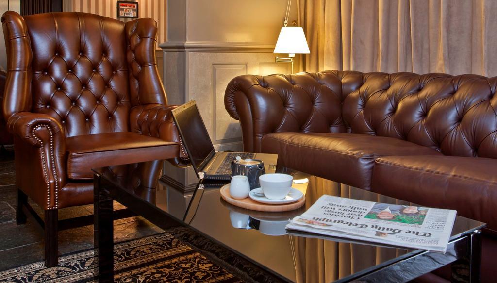 Cobo Bay Hotel Castel Interior photo