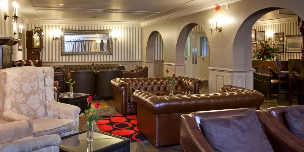 Cobo Bay Hotel Castel Interior photo