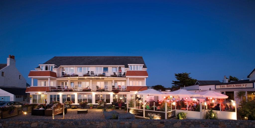 Cobo Bay Hotel Castel Exterior photo